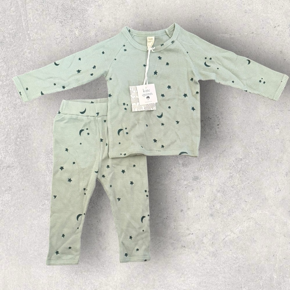 NWT Kate Quinn green Thermal Stars and Moon Pajama Set 12-18M